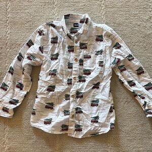 Green and White Casual Button Down Shirt with Artistic Print
